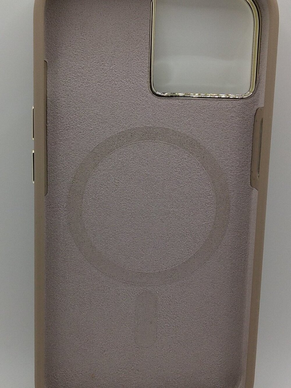Elizabeth James Silicone MagSafe Case — iPhone 15/14/13 — Taupe — NEW - Picture 12 of 13